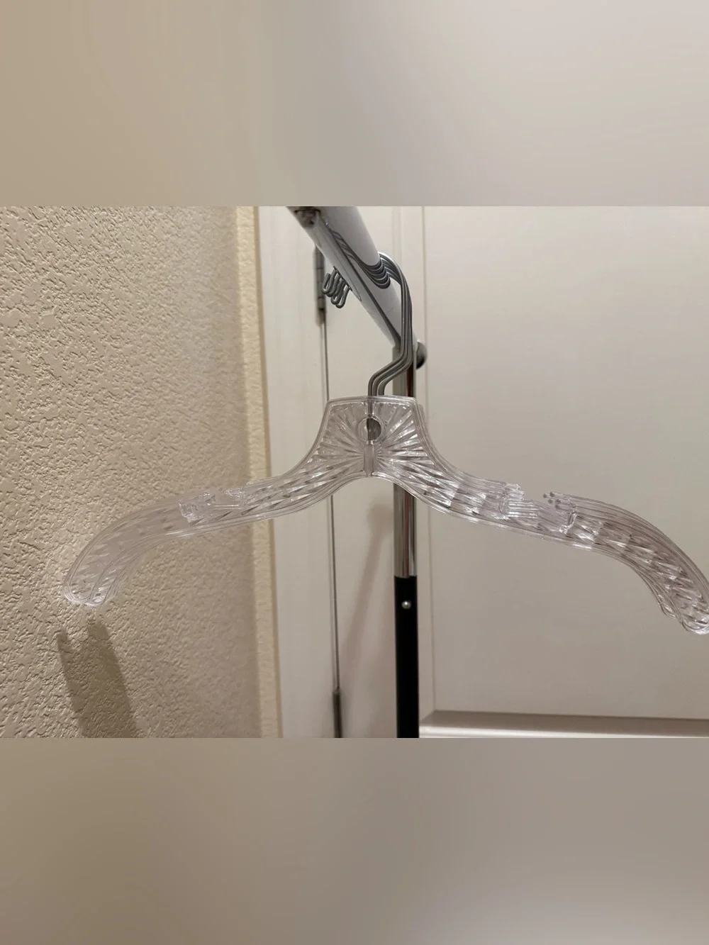 Set of 5 Clear Acrylic Clothing Hangers Like New